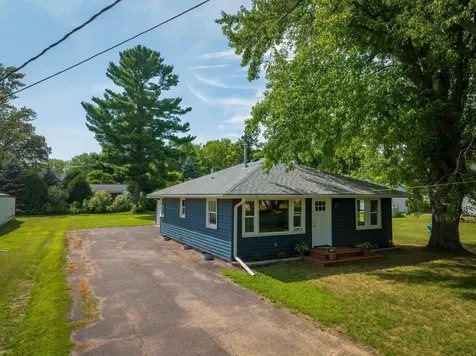 101 Dunn Avenue N Hinckley MN 55037