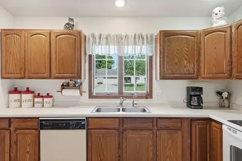 2706 9th Street SW Willmar MN 56201