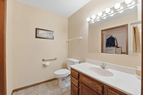 2706 9th Street SW Willmar MN 56201