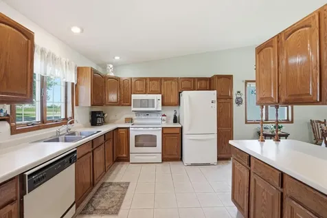 2706 9th Street SW Willmar MN 56201