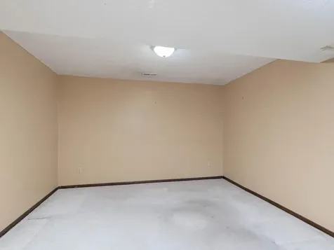 17015 13th Avenue N Plymouth MN 55447