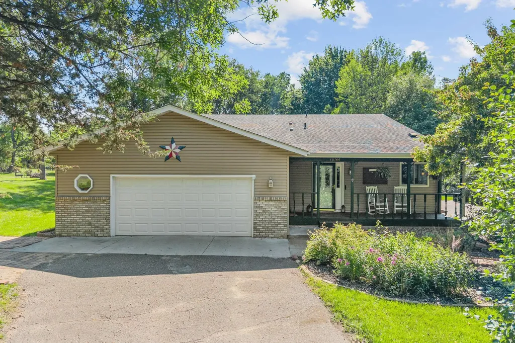 40744 Fenian Way North Branch MN 55056