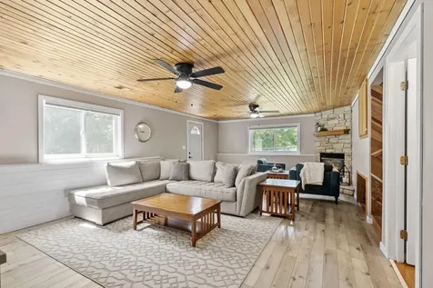 40744 Fenian Way North Branch MN 55056