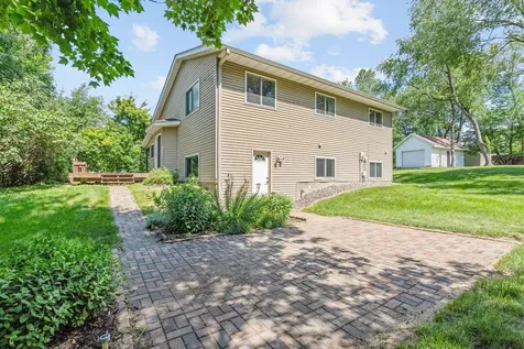40744 Fenian Way North Branch MN 55056