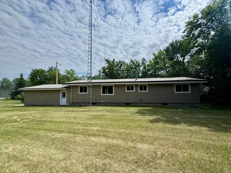 42015 Mattson Island Road Roseau MN 56751