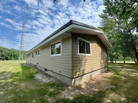 42015 Mattson Island Road Roseau MN 56751