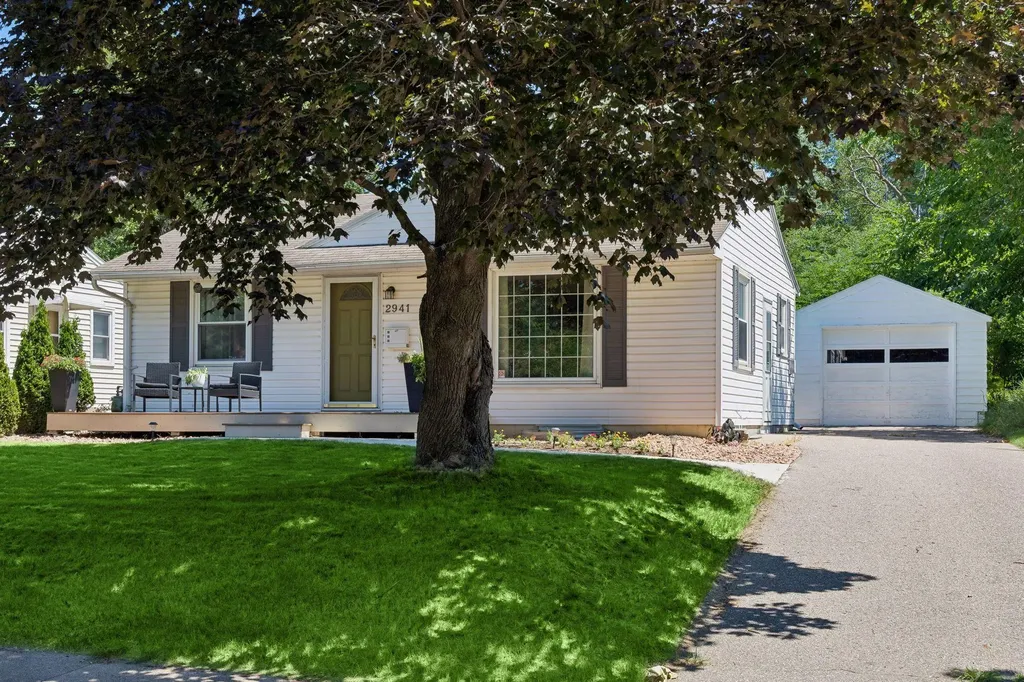 2941 Quebec Avenue S Saint Louis Park MN 55426