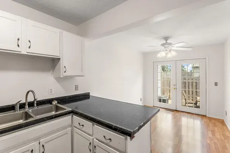 1491 Woodview Avenue E Saint Paul MN 55122