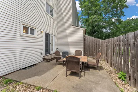 1491 Woodview Avenue E Saint Paul MN 55122