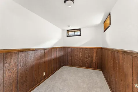 1491 Woodview Avenue E Saint Paul MN 55122