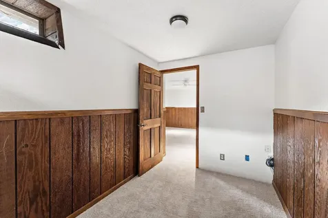 1491 Woodview Avenue E Saint Paul MN 55122