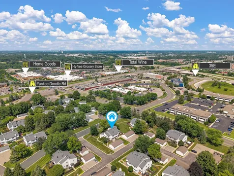 1491 Woodview Avenue E Saint Paul MN 55122