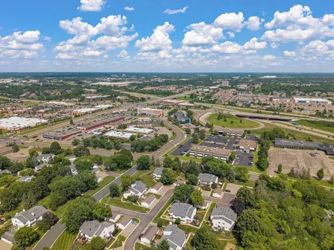 1491 Woodview Avenue E Saint Paul MN 55122