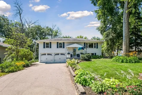 12605 25th Avenue N Plymouth MN 55441