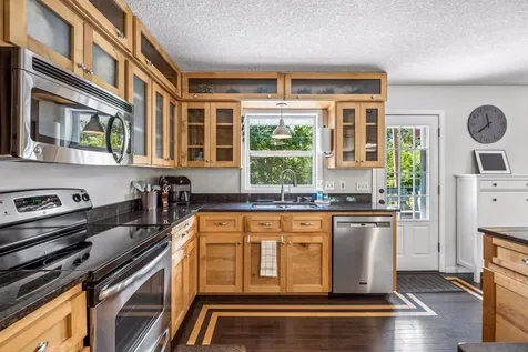 12605 25th Avenue N Plymouth MN 55441