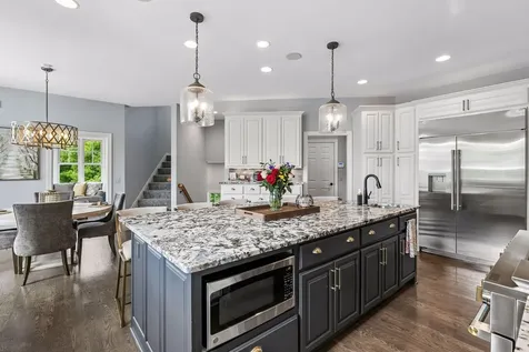 21670 Monterey Avenue Lakeville MN 55044