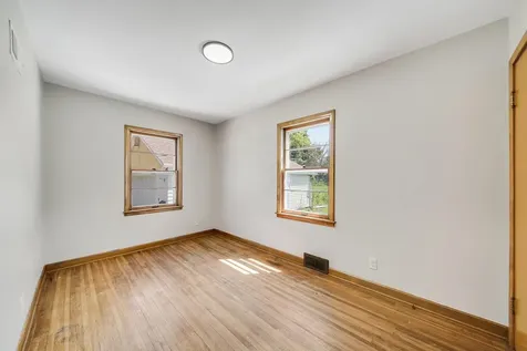 307 Lyndale Avenue N New Prague MN 56071