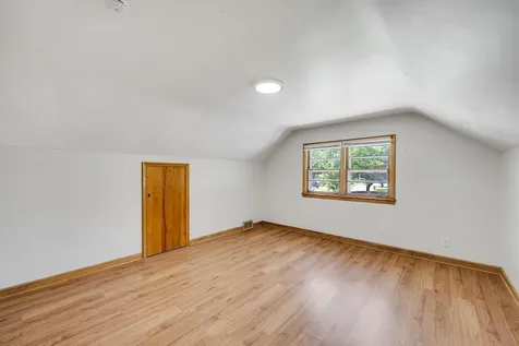 307 Lyndale Avenue N New Prague MN 56071