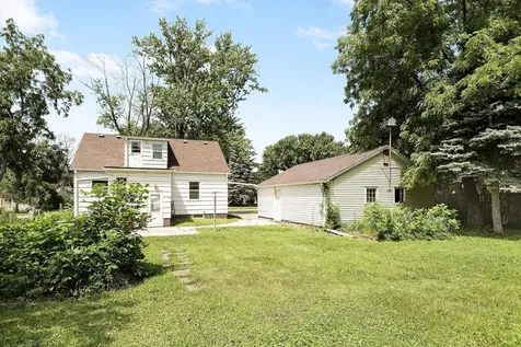 307 Lyndale Avenue N New Prague MN 56071