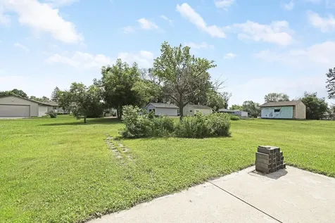 307 Lyndale Avenue N New Prague MN 56071