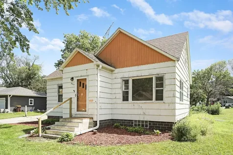 307 Lyndale Avenue N New Prague MN 56071