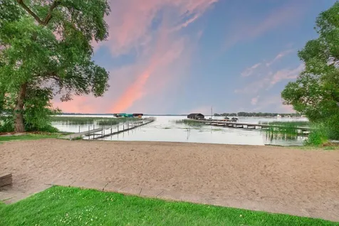 1886 Sandbar Circle Waconia MN 55387