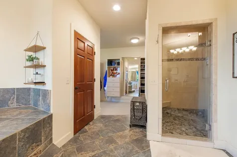 1886 Sandbar Circle Waconia MN 55387