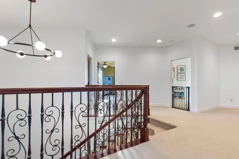 1886 Sandbar Circle Waconia MN 55387