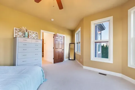 1886 Sandbar Circle Waconia MN 55387