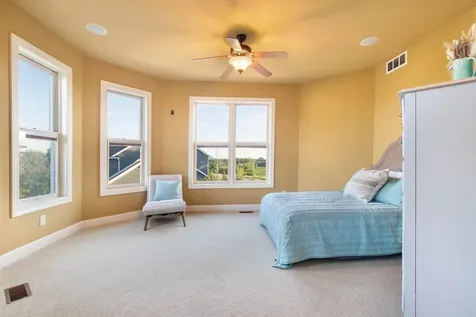 1886 Sandbar Circle Waconia MN 55387