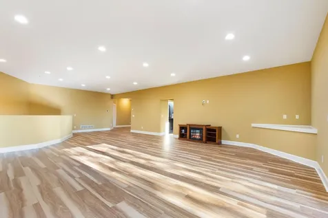 1886 Sandbar Circle Waconia MN 55387