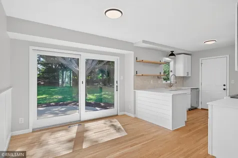 2265 Lamplight Drive Woodbury MN 55125