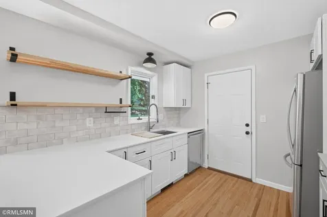 2265 Lamplight Drive Woodbury MN 55125