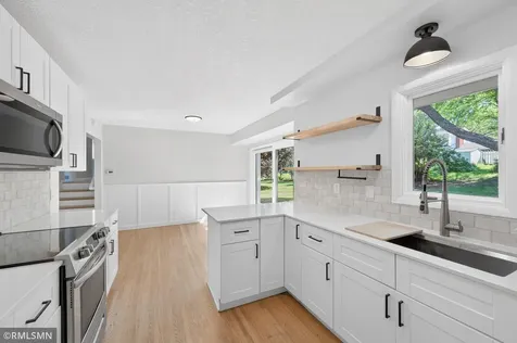 2265 Lamplight Drive Woodbury MN 55125