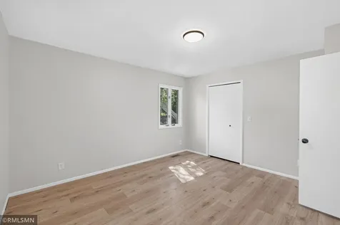 2265 Lamplight Drive Woodbury MN 55125