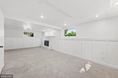 2265 Lamplight Drive Woodbury MN 55125