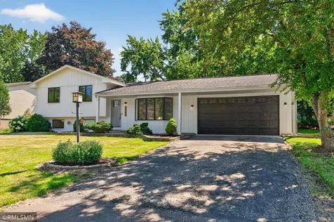 2265 Lamplight Drive Woodbury MN 55125