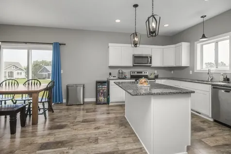 1114 Susan Lane Roberts WI 54023