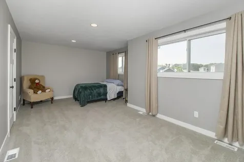 1114 Susan Lane Roberts WI 54023