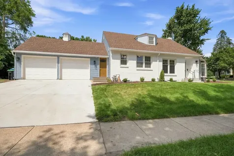 4920 Sunnyside Road Edina MN 55424