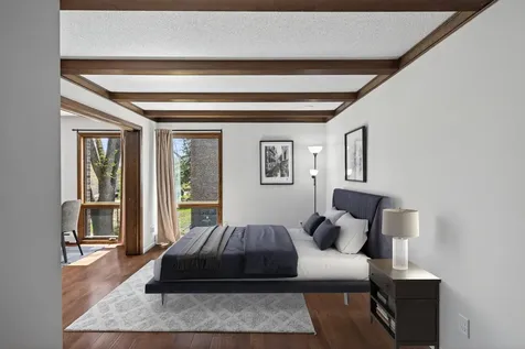 6085 Lincoln Drive Edina MN 55436