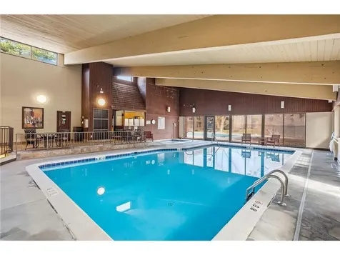 6085 Lincoln Drive Edina MN 55436