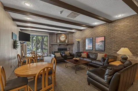 6085 Lincoln Drive Edina MN 55436