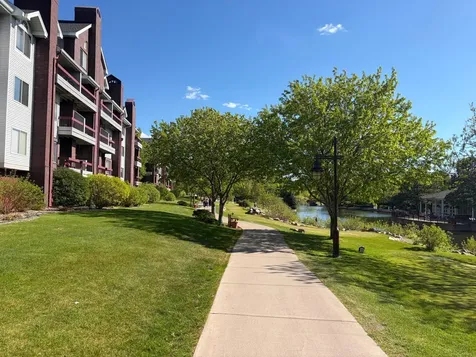 7440 Edinborough Way Edina MN 55435
