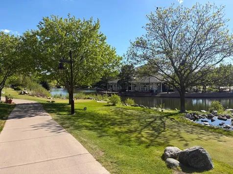 7440 Edinborough Way Edina MN 55435