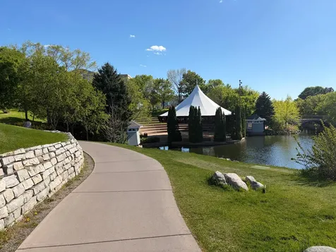 7440 Edinborough Way Edina MN 55435