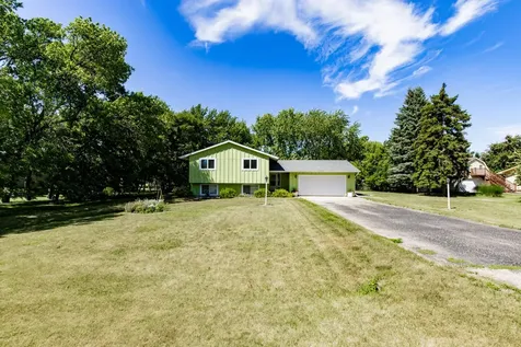 1108 62nd Avenue N Moorhead MN 56560