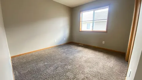 212 Tanager Path Mankato MN 56001