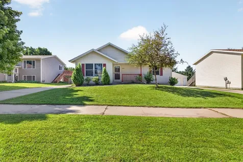 3704 Strathmore Lane SE Rochester MN 55904