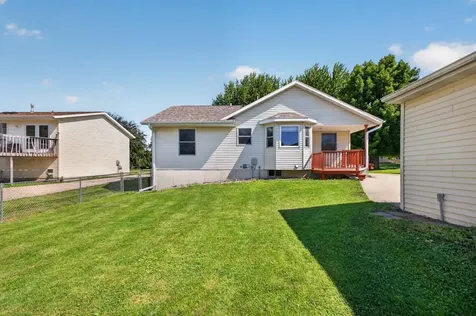 3704 Strathmore Lane SE Rochester MN 55904